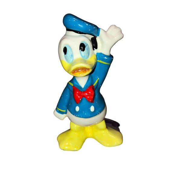 VINTAGE 70s DONALD DUCK FIGURINE MINI 3.25" TALL DISNEYLAND DISNEY MADE IN JAPAN - Picture 1 of 5